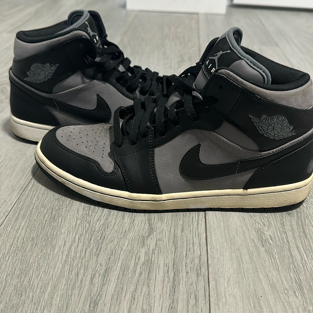 MENS AIR JORDAN Sz 11- AS IS - Picture 1 of 3